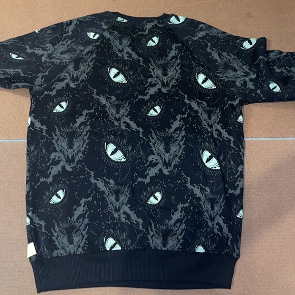 Disney Villains   Heidi Klum eyes blacks sweatshirt - Picture 7 of 8